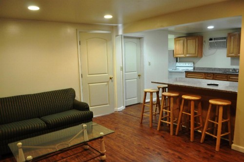 South Wind Apartments - image 7