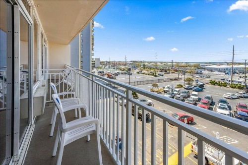 Carousel Resort Hotel and Condominiums - image 31