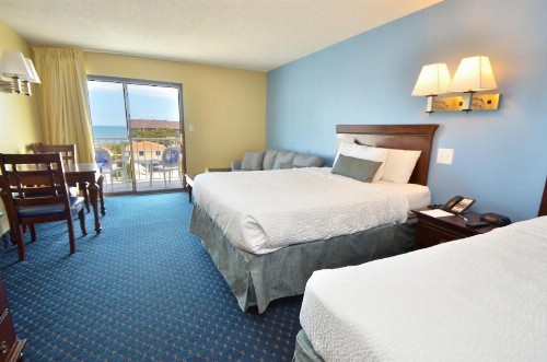 Coastal Palms Inn and Suites - image 7