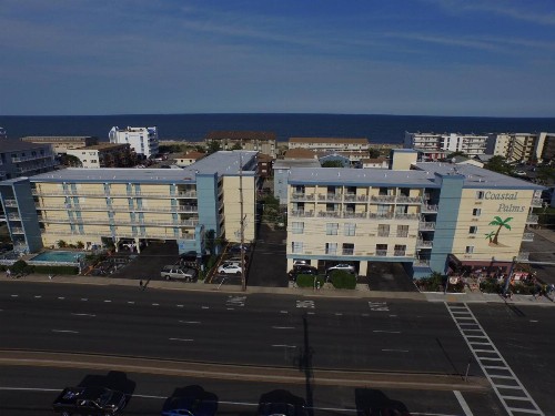Coastal Palms Inn and Suites - image 9
