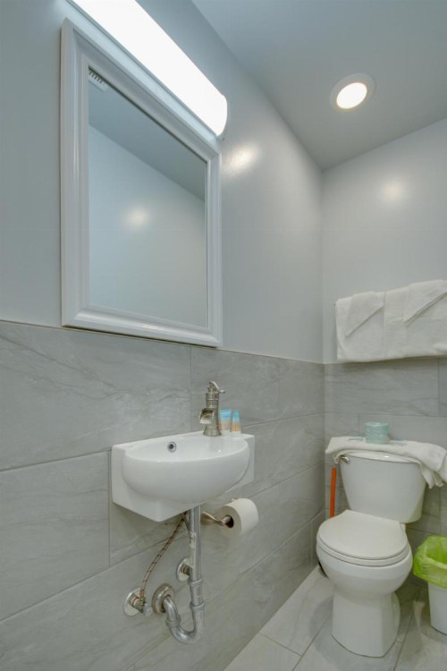 Ocean Lodge Hotel & Apartments - image 32