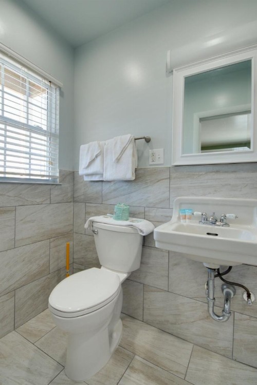 Ocean Lodge Hotel & Apartments - image 36
