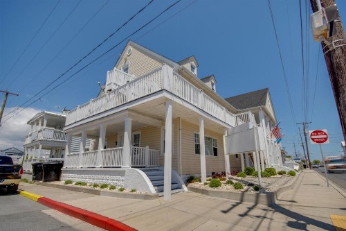 Ocean Lodge Hotel & Apartments - image 43