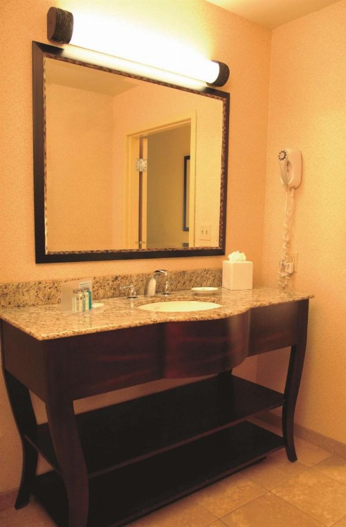 Hampton Inn & Suites Ocean City - image 16
