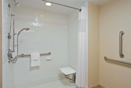 Hampton Inn & Suites Ocean City - image 38
