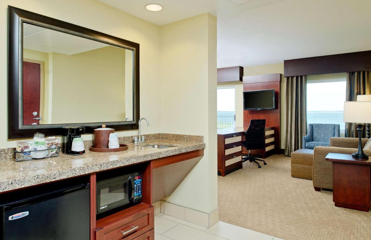 Hampton Inn & Suites Ocean City - image 4
