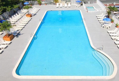 Harrison Hall Hotel - image 22