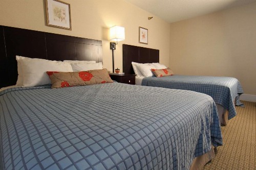 Harrison Hall Hotel - image 31