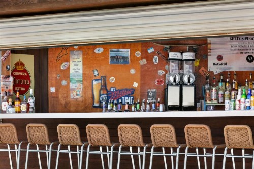 Harrison Hall Hotel - image 46