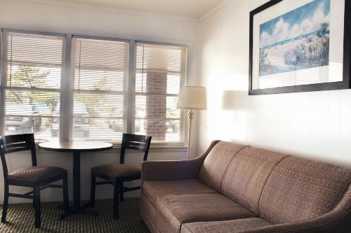Oceanic Motel - image 39