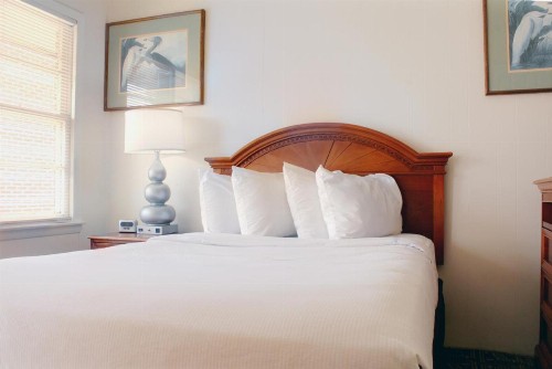 Oceanic Motel - image 40