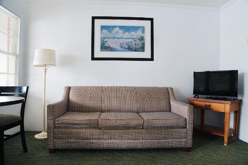 Oceanic Motel - image 50