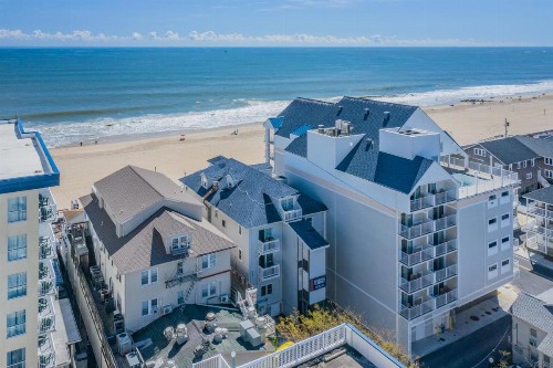 Boardwalk Terrace - image 17