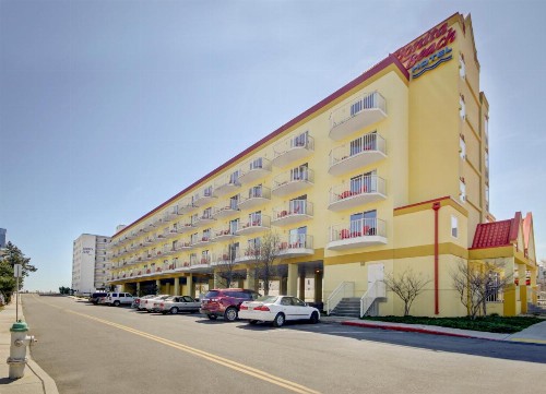Bonita Beach Hotel - image 4