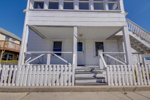 Majestic Hotel & Apartments - image 15