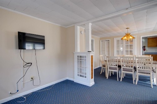 Majestic Hotel & Apartments - image 16