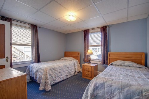 Majestic Hotel & Apartments - image 2