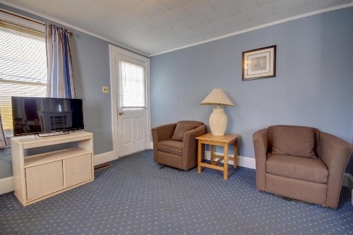 Majestic Hotel & Apartments - image 22