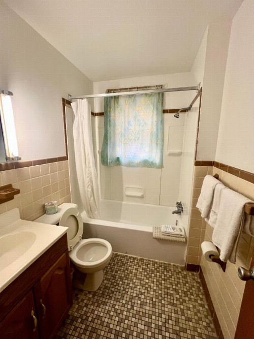 Majestic Hotel & Apartments - image 49