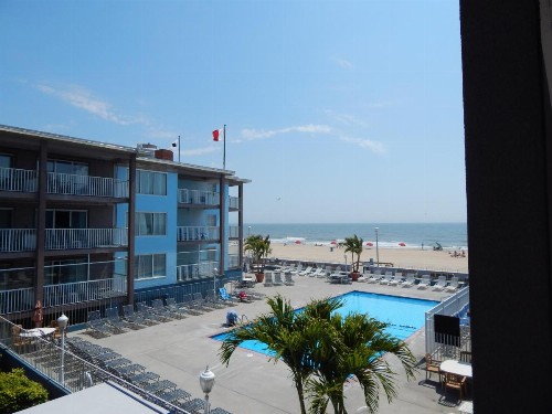 Flagship Oceanfront - image 25