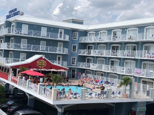 Tidelands Caribbean Boardwalk Hotel and Suites - image 16