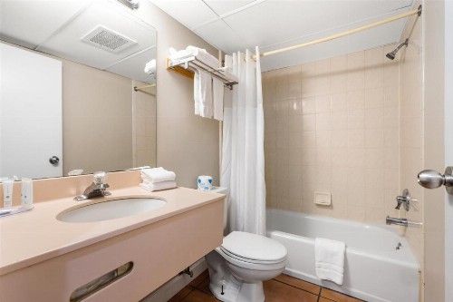 Tidelands Caribbean Boardwalk Hotel and Suites - image 20