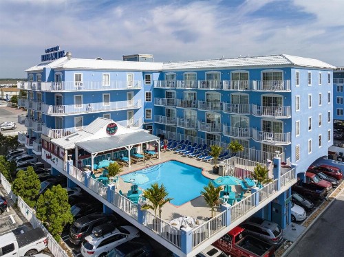 Tidelands Caribbean Boardwalk Hotel and Suites - image 37