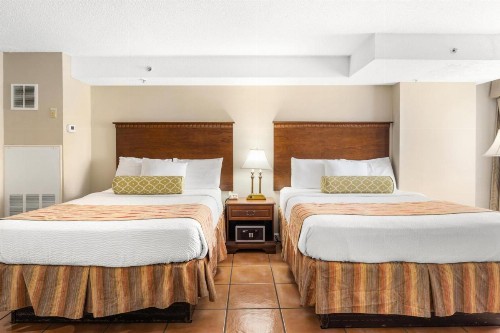 Tidelands Caribbean Boardwalk Hotel and Suites - image 39