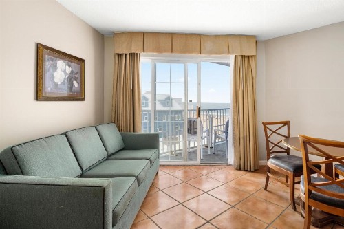 Tidelands Caribbean Boardwalk Hotel and Suites - image 40