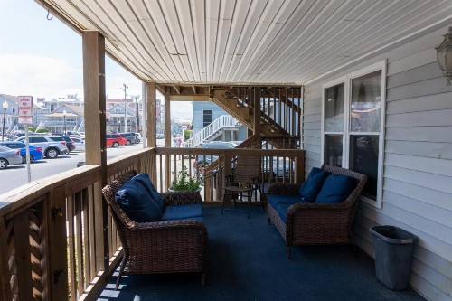 Beach Walk Hotel - image 24