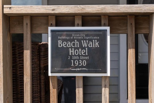Beach Walk Hotel - image 38