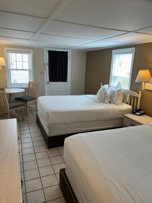 The Admiral Hotel/Motel - image 9