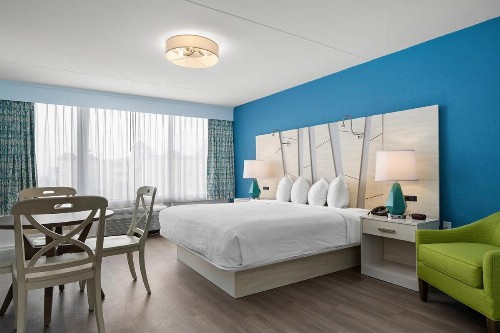 Fenwick Inn - image 4