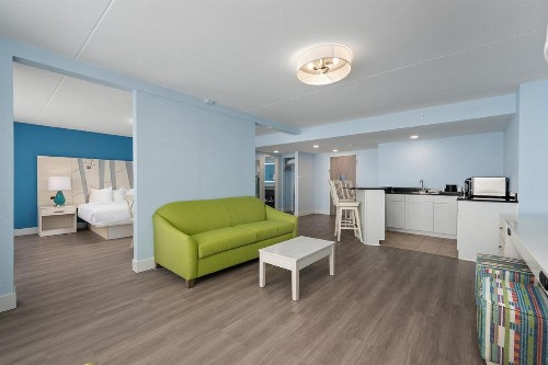 Fenwick Inn - image 9