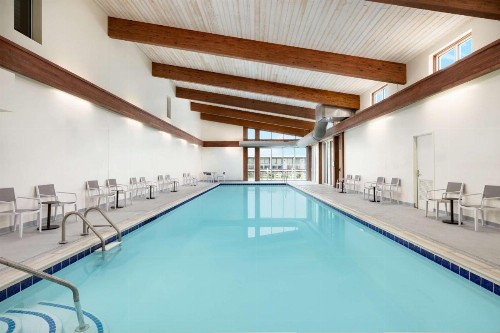 Dunes Manor Hotel & Dunes Suites - image 13