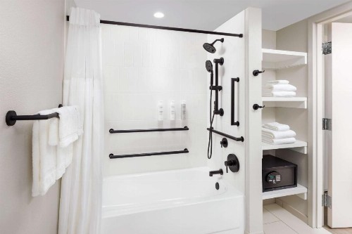 Dunes Manor Hotel & Dunes Suites - image 33