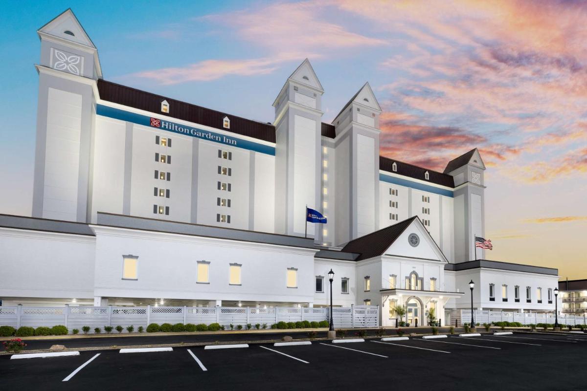 Dunes Manor Hotel & Dunes Suites - image 4