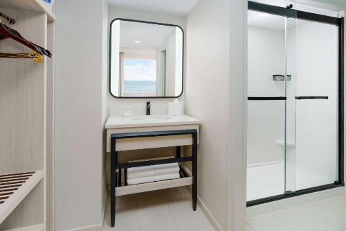 Dunes Manor Hotel & Dunes Suites - image 43