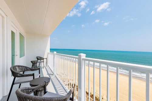 Dunes Manor Hotel & Dunes Suites - image 45