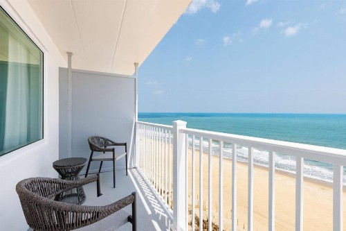 Dunes Manor Hotel & Dunes Suites - image 48