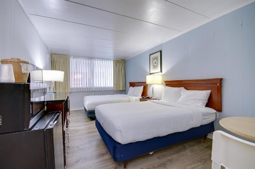 Rideau Oceanfront Motel - image 42