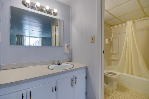 Rideau Oceanfront Motel - image 48