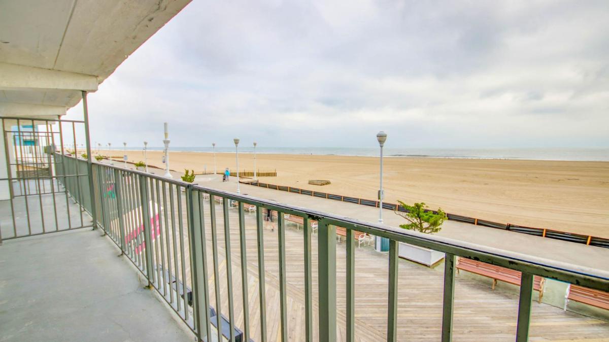 Rideau Oceanfront Motel - image 5
