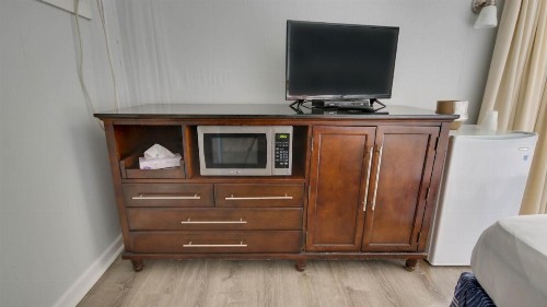 Rideau Oceanfront Motel - image 7