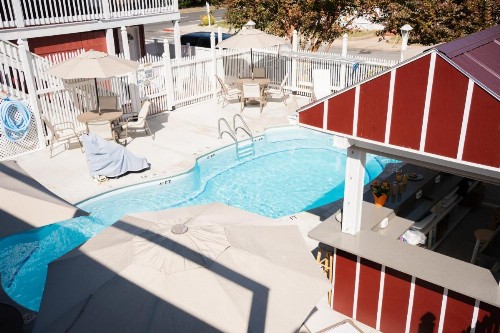 The Burgundy Inn & Homestead-Stonehaven Apartments - image 17