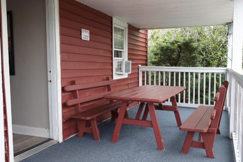 The Burgundy Inn & Homestead-Stonehaven Apartments - image 29