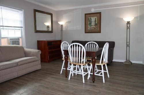 The Burgundy Inn & Homestead-Stonehaven Apartments - image 33
