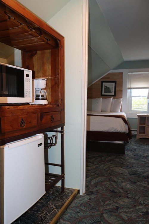 The Burgundy Inn & Homestead-Stonehaven Apartments - image 34
