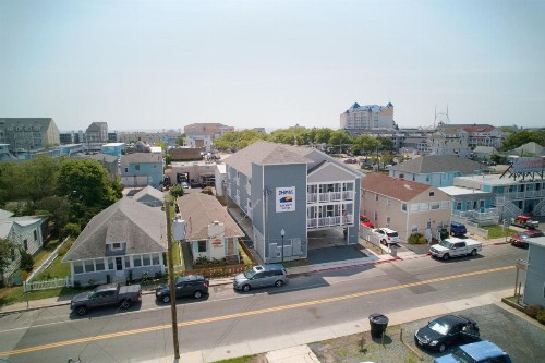 Dhimas Apartments - image 2