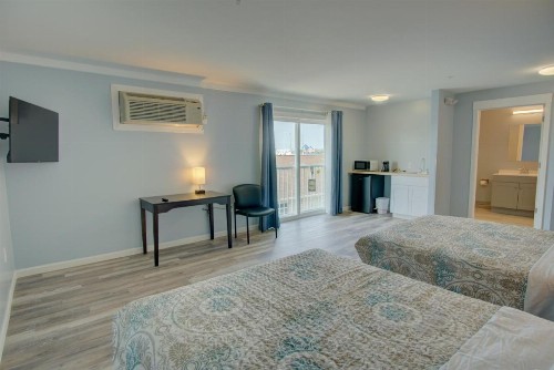 Dhimas Apartments - image 7